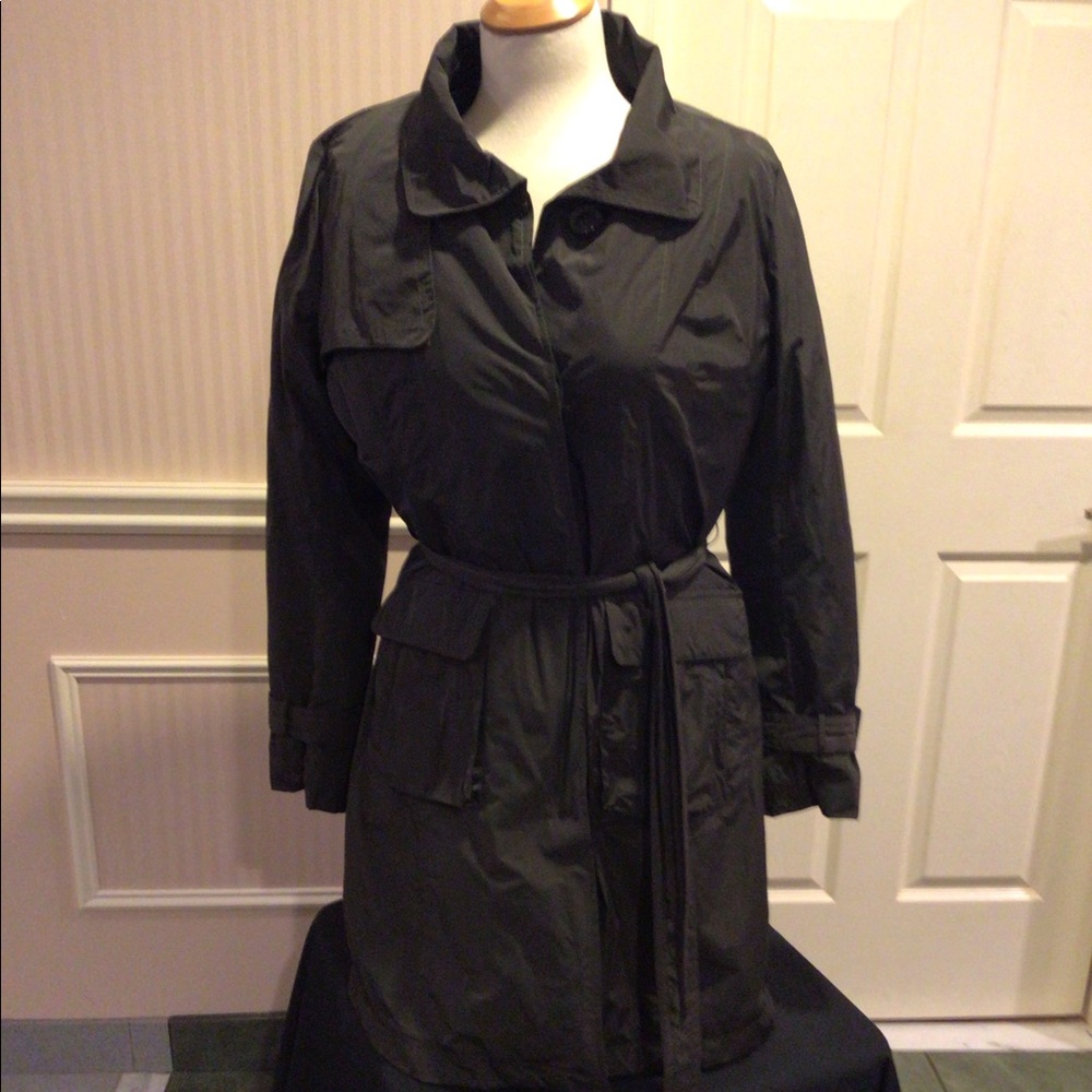 ⬇️ PD⬇️NWOT 3 season trench,removable fur lining,suited for women 5’2” or taller